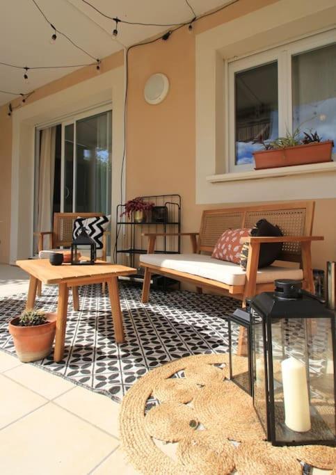 Cosy Appartement Entre Vignes Et Garrigue Avec Piscine Péret 外观 照片